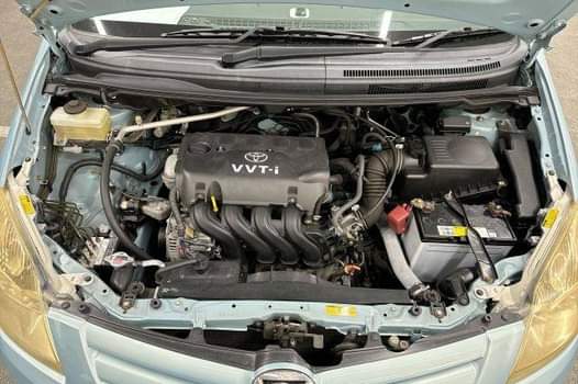 A picture of Toyota Corolla 2004