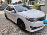 A picture of TOYOTA CAMRY SE 2012 MODEL