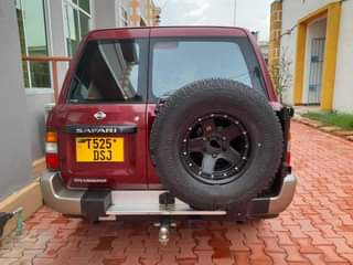 A picture of NISSAN SAFARI BEI 48M