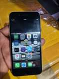 A picture of IPhone SE 2020