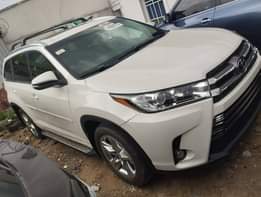 A picture of 2015 Highlander Limited edition full option Tokunbo Price 30m Location