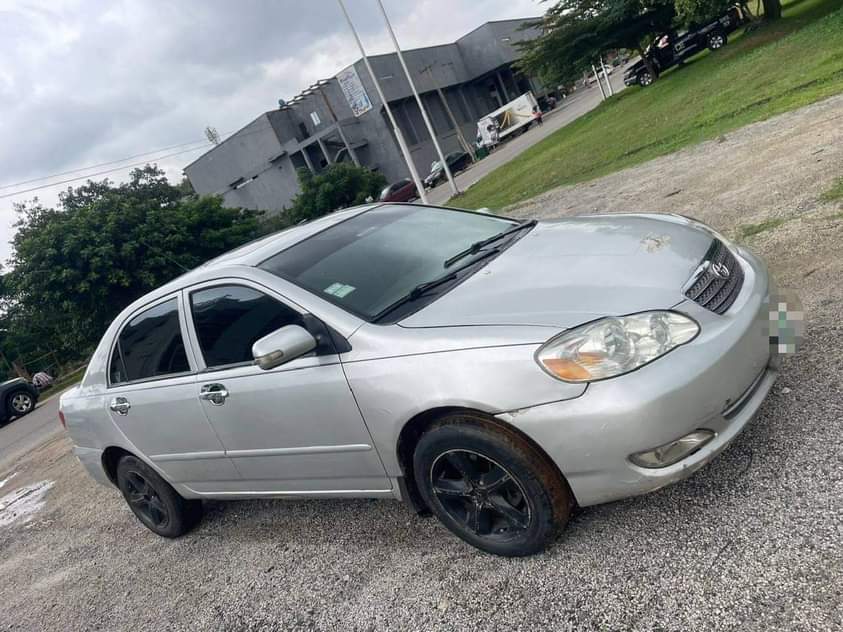 A picture of 2006 TOYOTA COROLLA