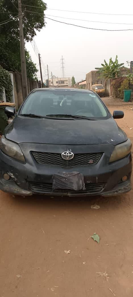 A picture of Toyota Corolla 2010 used first body first owner gear engine