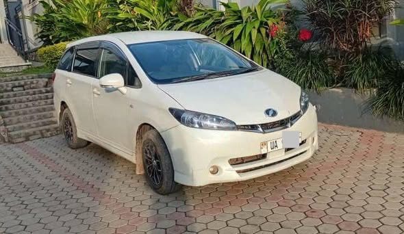 A picture of TOYOTA WISH NEW SHAPE 2011