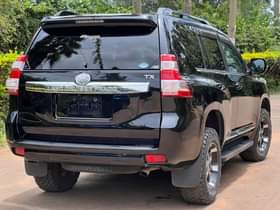 A picture of Toyota Land Cruiser Prado TX 2016 model petrol engine available