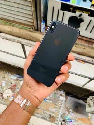 A picture of Iphone x