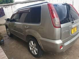 A picture of Nissan Extrail Old Model DQ