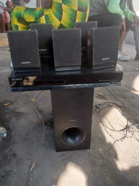 speakers