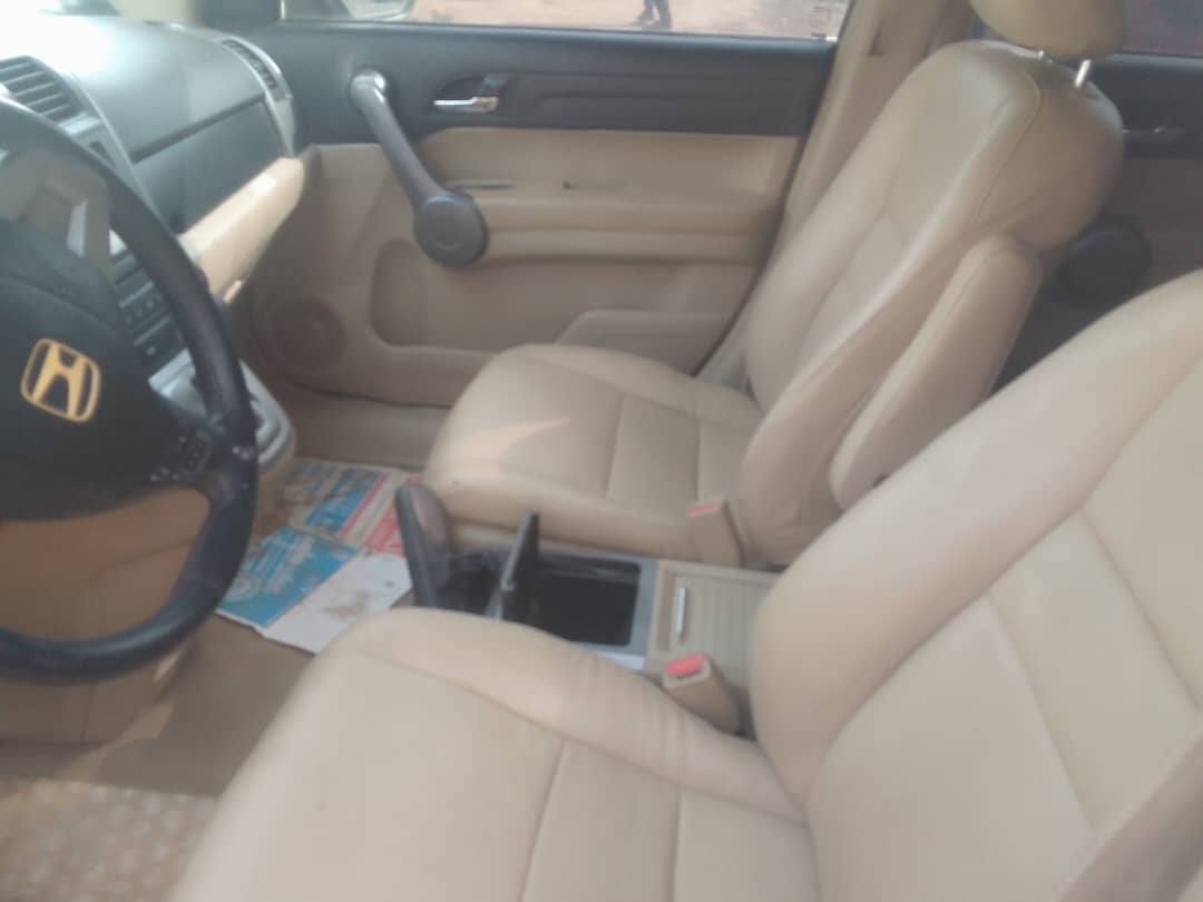A picture of HONDA CRV