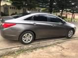 A picture of Hyundai Sonata 2013