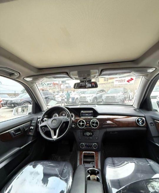 A picture of 2015 GLK 350 foreign used
