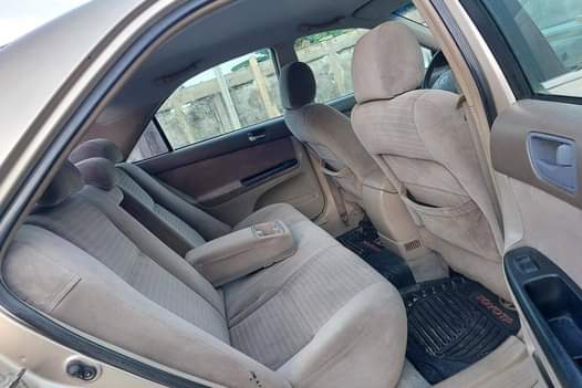 A picture of 2005 model toyota camry LE for sale very sound 2.4Litres