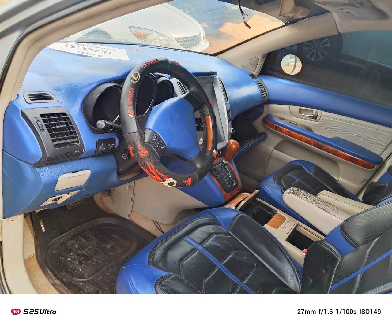 A picture of AWOOF DEAL OWNER NEED MONEY LEXUS RX330 UNTOUCHED ENGINE AND
