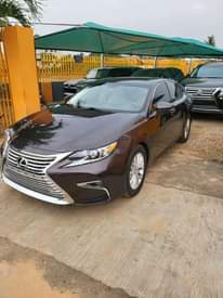 A picture of Foreign used lexus ES350 2014