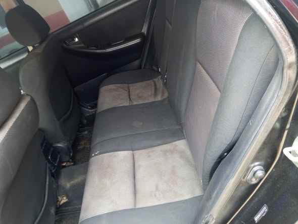 A picture of LOOK AT IT VERY WELL 2005 model TOYOTA COROLLA AKA
