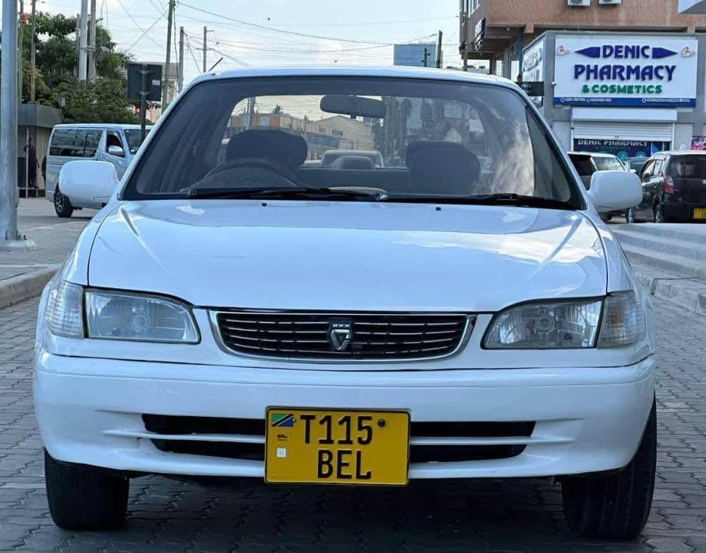 A picture of TOYOTA COROLLA