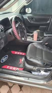 A picture of Ford Escape 05 06 XLT