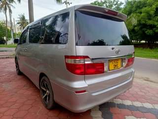 A picture of TOYOTA ALPHRD