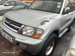 A picture of Pajero Bitama Petrol