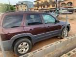A picture of DISTRESS SALES 2004 MAZDA TRIBUTE