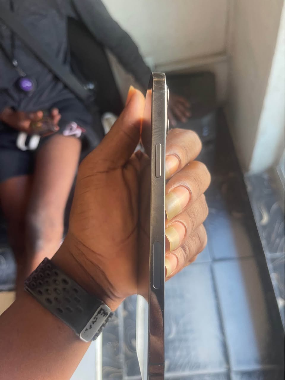 A picture of iPhone 12promax