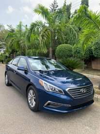 A picture of Distress 2015 hyundai sonata direct Belgium going for 11 owner