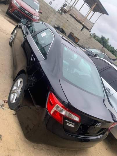 A picture of 2014 Toyota Camry SE