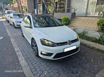 CARS &.