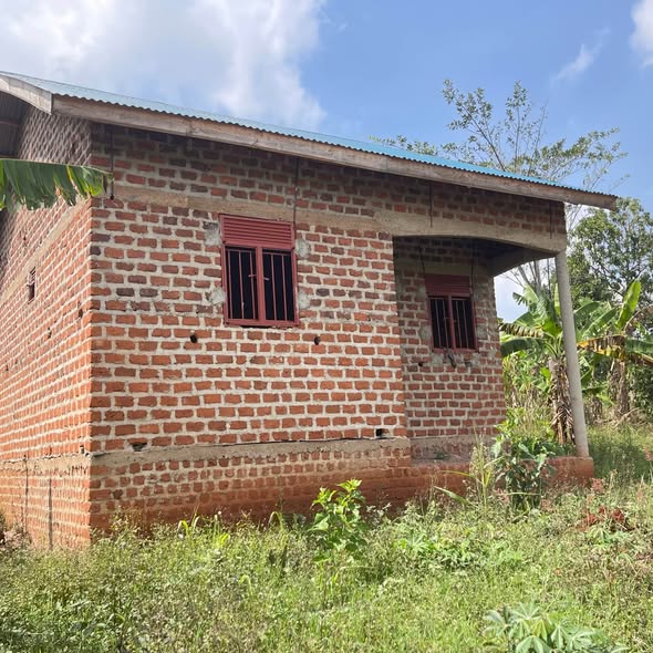 A picture of HOUSE FOR SALE IN KAPEEKA