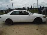 A picture of Neatly used toyota camry a k a drop light with