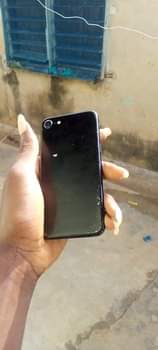 A picture of iPhone 7 128gb