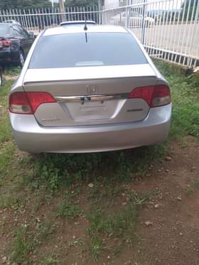 A picture of Honda civic 2009 Automatic transmission Beljium standard Only 3 6m