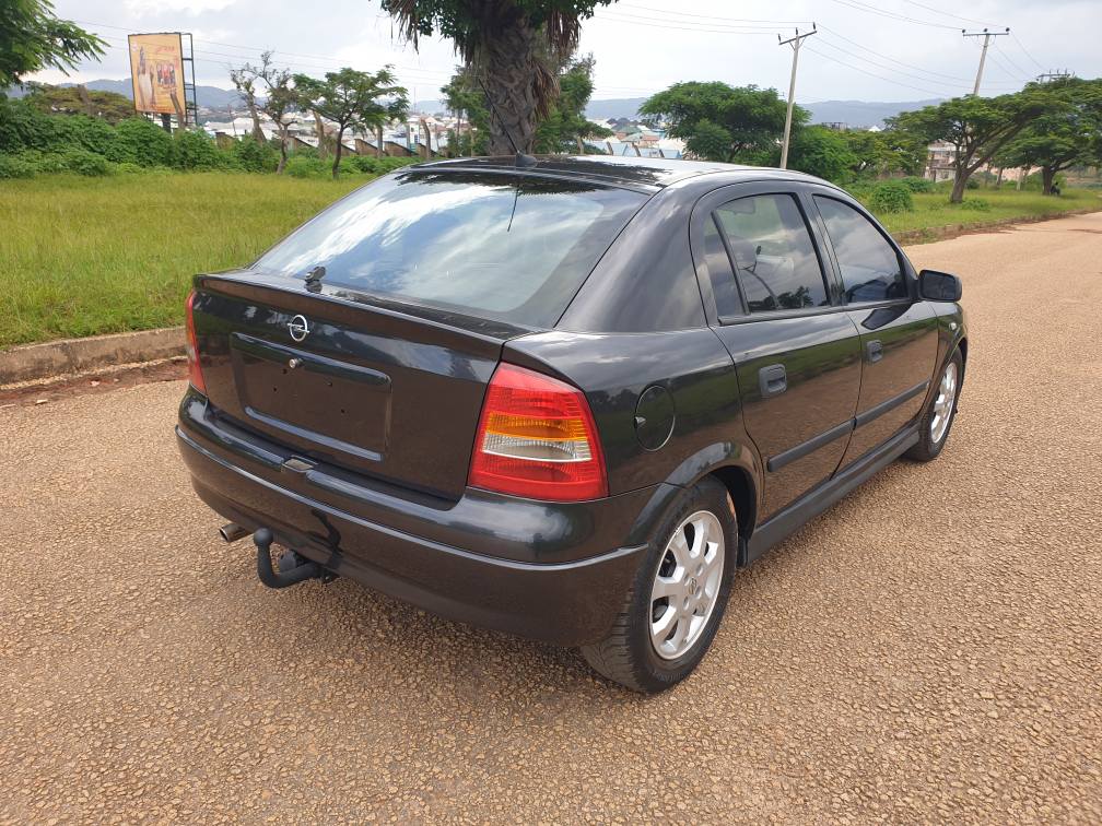 A picture of Sharp opel astra