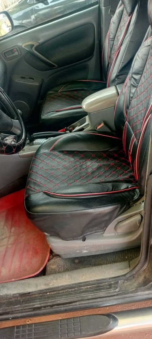 A picture of TOYOTA RAV 4