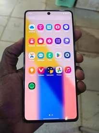 A picture of Samsung A71 5G 128GB