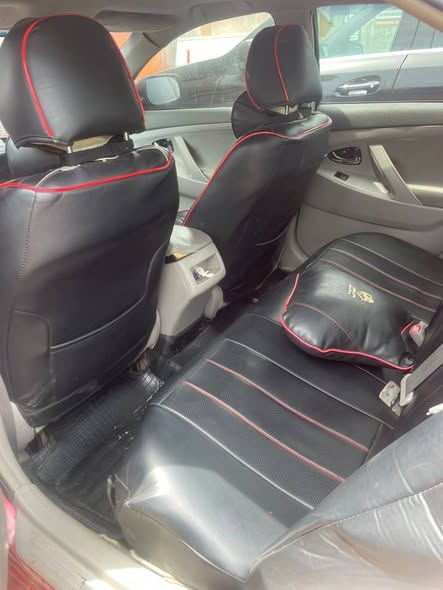 A picture of Toyota Camry 2008 model 4plugs engine and gear perfect a