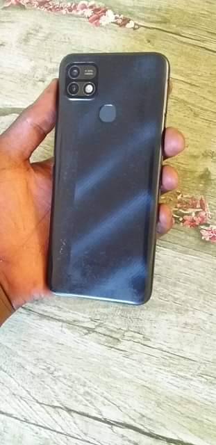 A picture of Infinix hot 10i