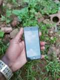 A picture of IPHONE 6 128GB uses WiFi