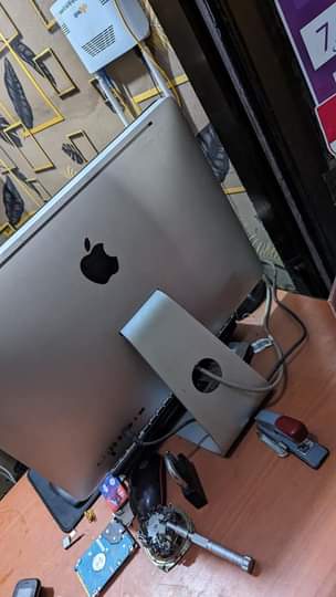 A picture of iMac