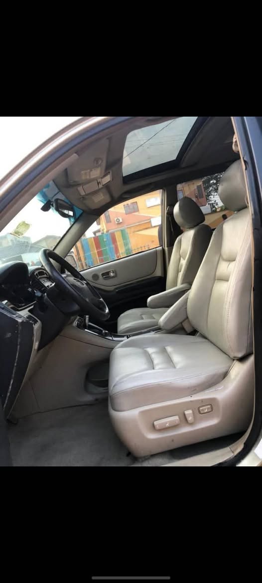 A picture of 2003 Highlander LIMITED
