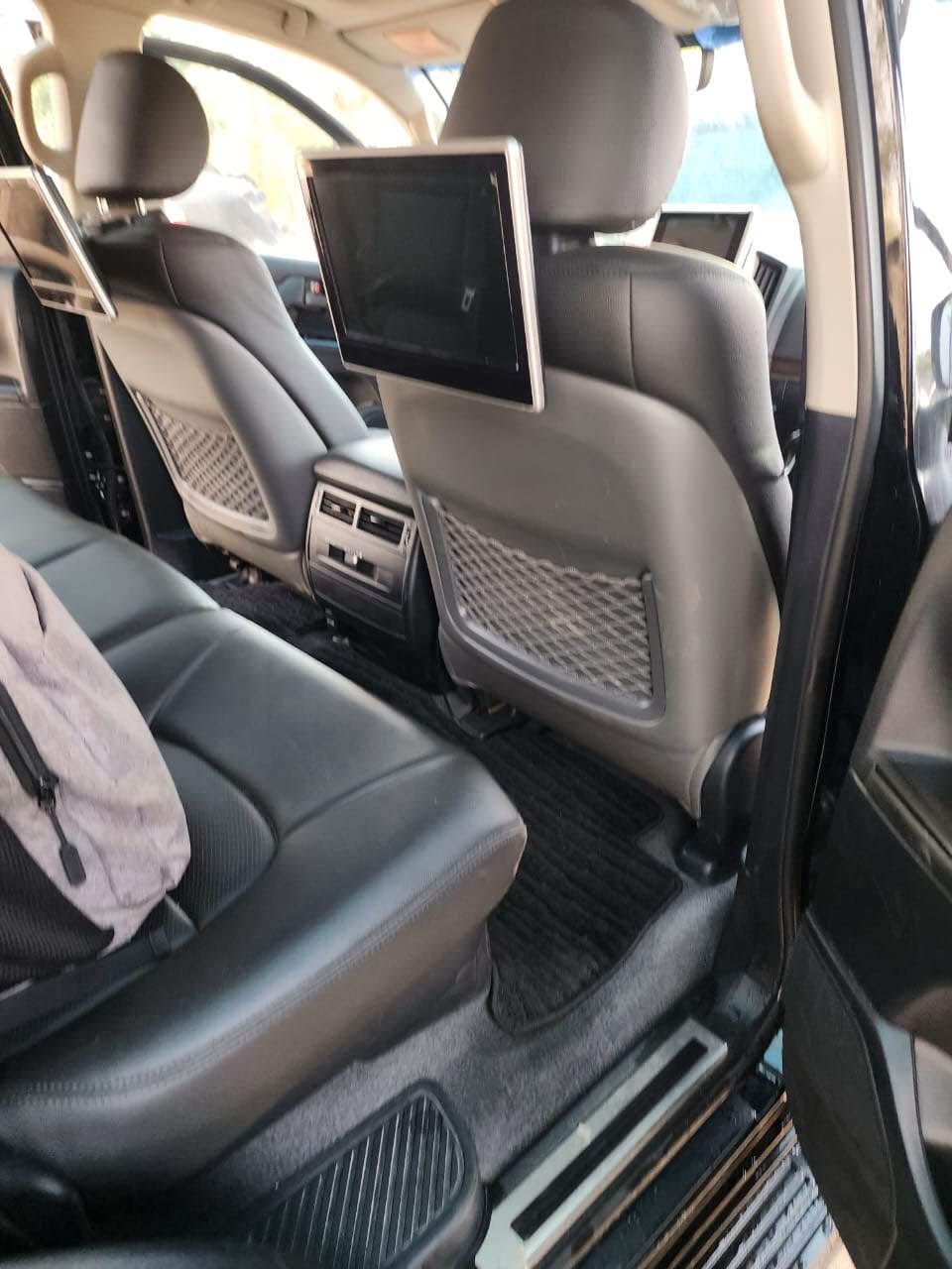 A picture of 2020 TOYOTA LANDCRUISER V8 ENGINE