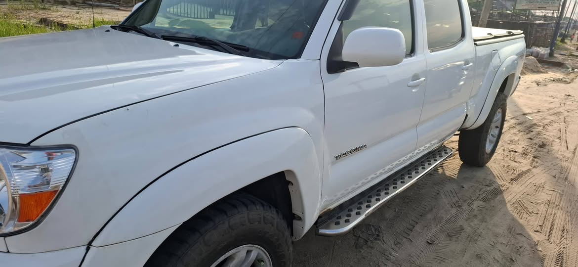 A picture of 2009 10 Toyota Tacoma for Sale 16 5m