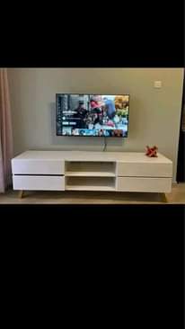 A picture of WE BUY AND SELL HOUSE HOLD ITEMS