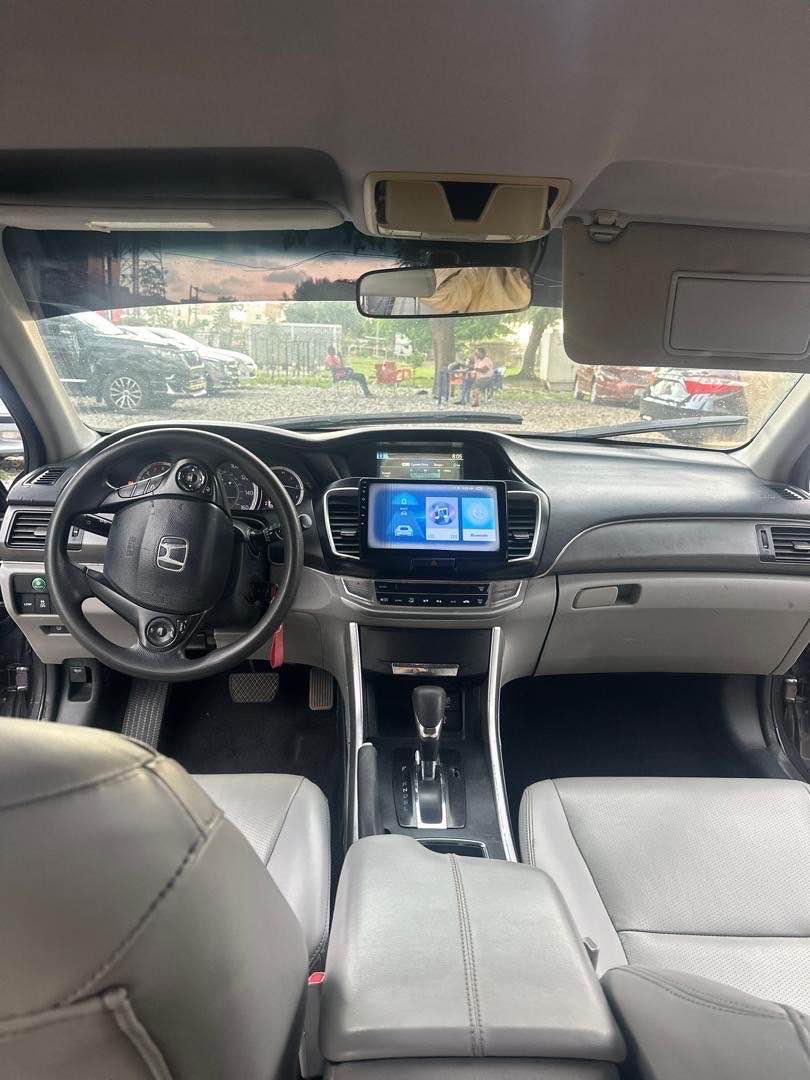 A picture of HONDA ACCORD 2013