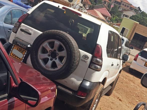 A picture of LAND CRUISER GX MANUAL 5L