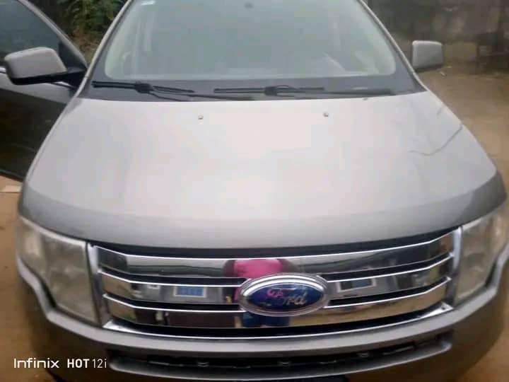 A picture of Distress sale ford edge