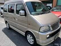 A picture of Tokunbo vehicle mini bus the price is 550 000 is