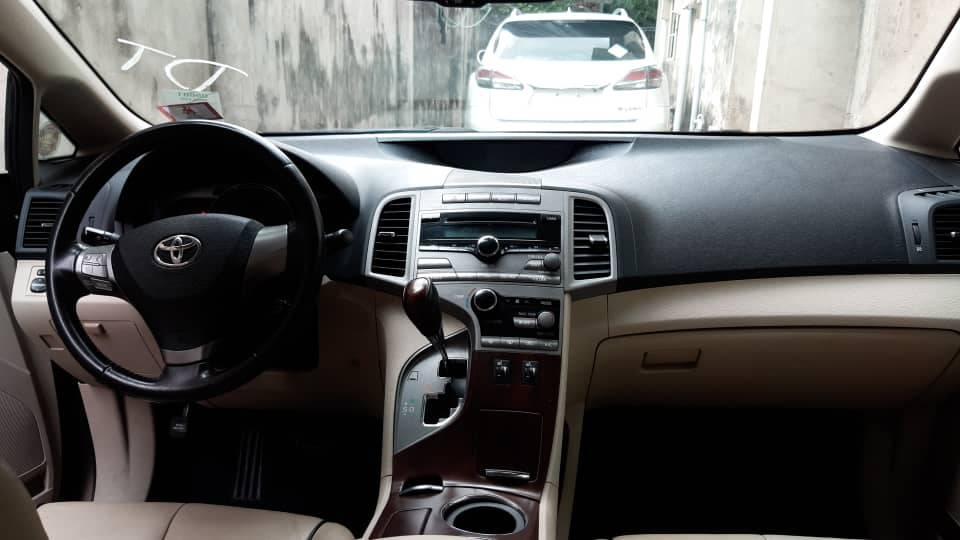 A picture of Toyota venza 2009 Basic