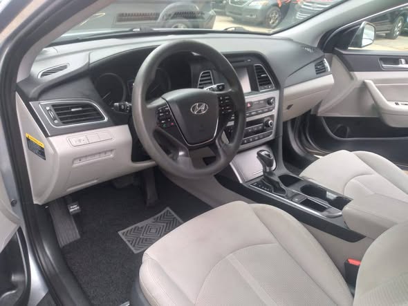 A picture of 2017 Hyundai sonata foreign used tukunbo