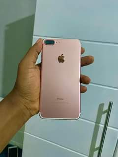 A picture of iPhone 7 plus 128gb
